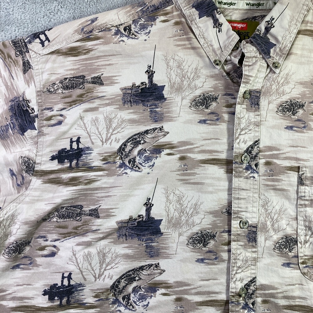 Wrangler Shirt Men 2XL XXL All Over Print Outdoor Gear Fishing Button Down SS - Picture 2 of 16